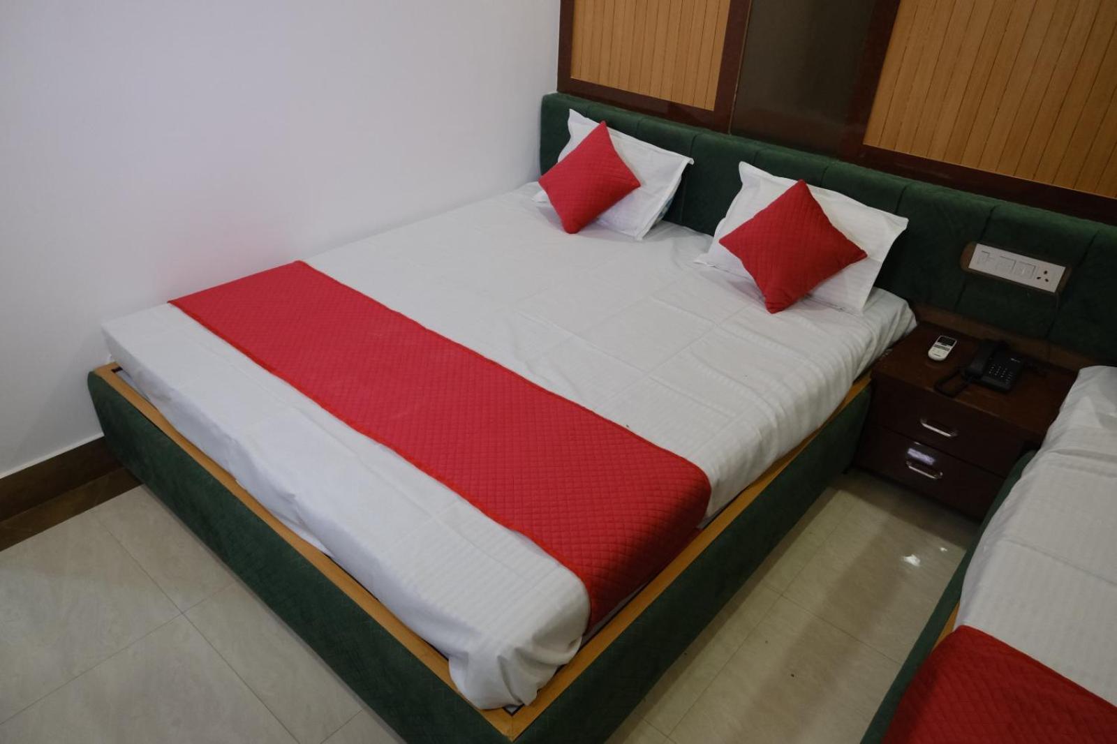 Hotel Golden Continental Deoghar Eksteriør billede